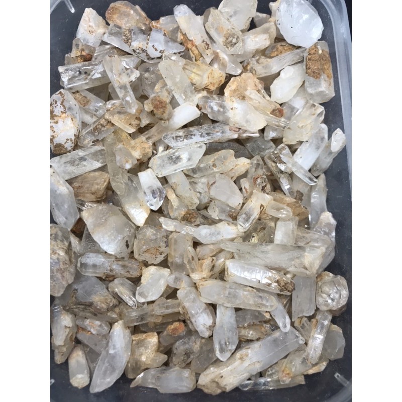 Vụn trắng tinh thể Clear Quartz