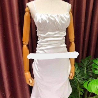 Đầm lụa nhún ngực