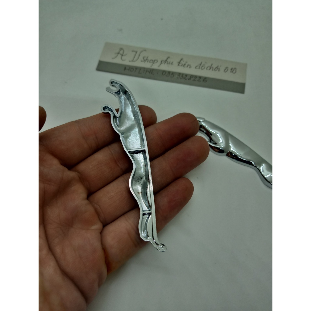 1 bộ 2 miếng dán jaguar bằng kim loại nguyên khối đã có miếng dán đi kèm