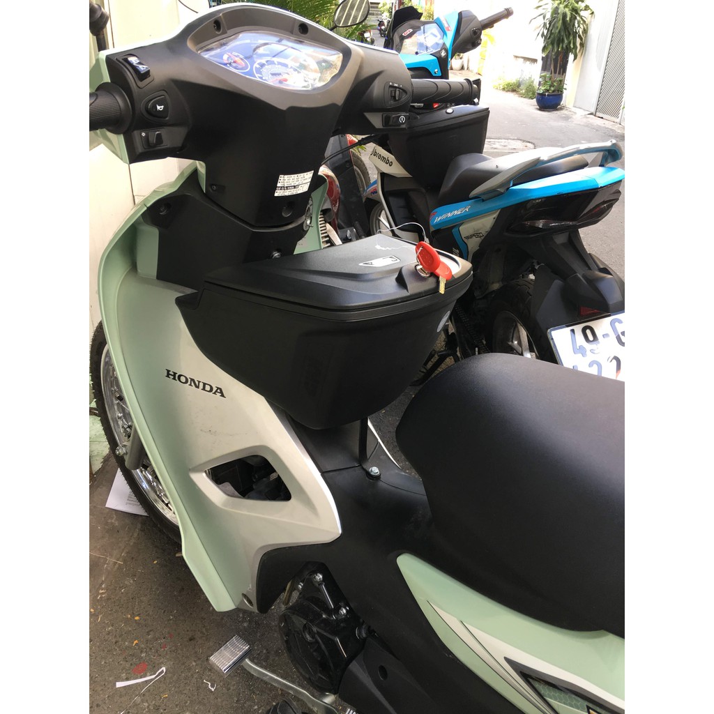 Thùng giữa Wave Alpha 110, thùng Givi G10N kèm bát gắn Wave Anpha 110, hàng Givi chính hãng, mới 100%