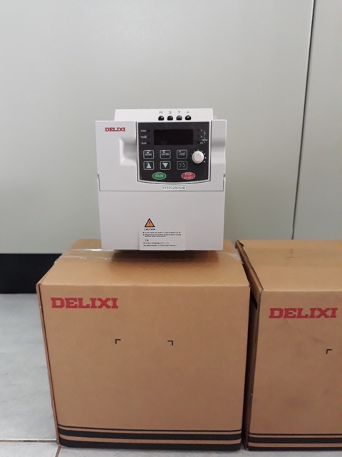 Biến tần Delixi 2.2kw (3hp) - 220V