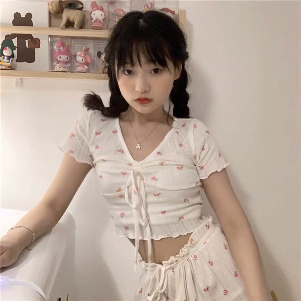 Bộ Quần Đùi Áo Cộc Dây Rút Ngực Hoa Nhí 🦋 Set Đồ Ngủ Viền Bèo Ulzzang