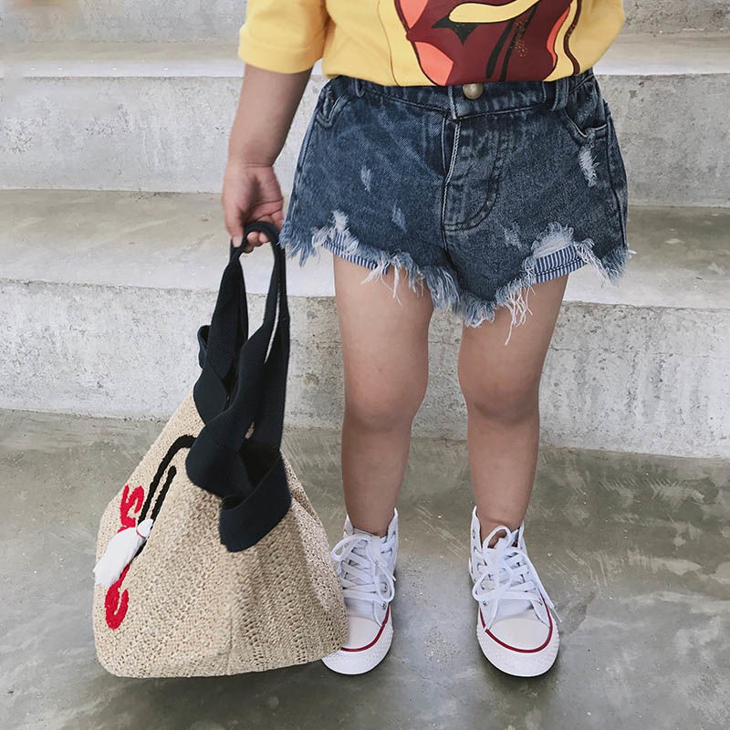 Bộ Áo Thun Hở Vai + Quần Short Denim Thời Trang Hè 2021 Cho Bé Gái