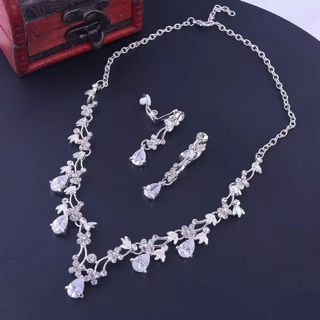 Bộ trang sức hạt sáng lấp lánh