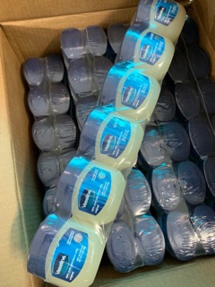 Kem Vaseline dưỡng môi Mỹ 49g