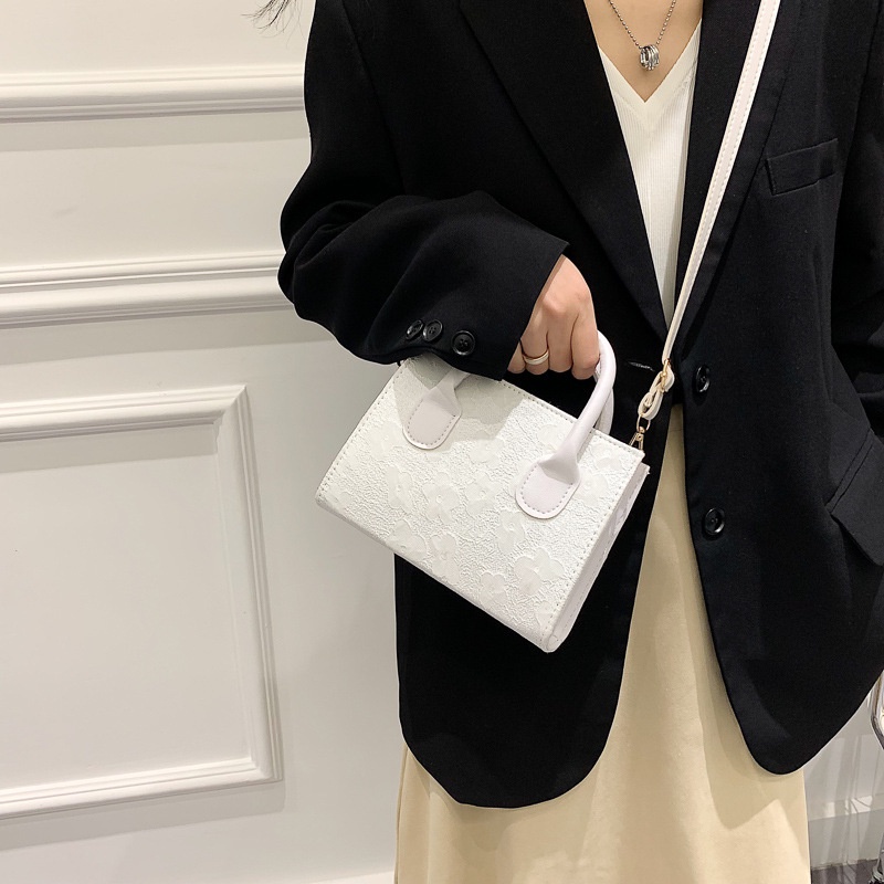 Túi Xách Đeo Vai Hình Vuông Nhỏ Nhắn Xinh Xắn Thời Trang Mùa Xuân Dành Cho Nữ 2022