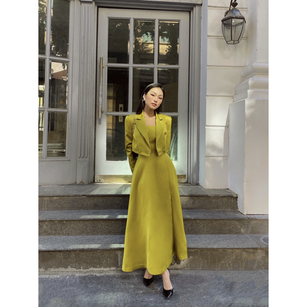 Áo blazer taffeta dáng croptop vàng chanh HUONG BOUTIQUE HBVEST198