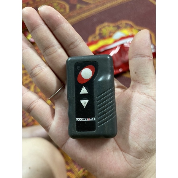 Điều khiển cửa cuốn AUSTDOOR chính hãng 3 nút-siêu nhạy - bảo hành 1 năm