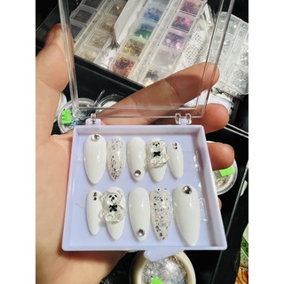 Nailbox gắn gấu nơ tặng kèm keo và dũa