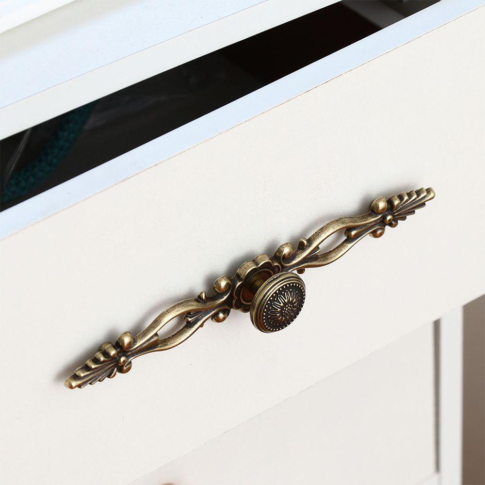 Tay Nắm Cửa Tủ Nhà Bếp Thiết Kế Đục Lỗ Phong Cách Vintage