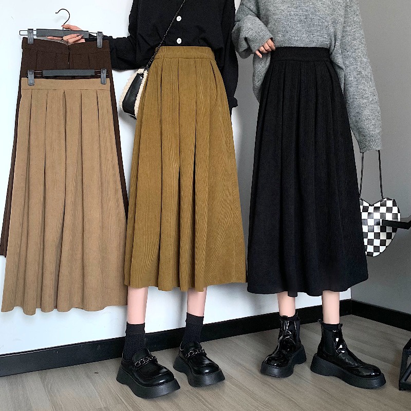 Chân váy xếp ly xòe rộng dáng dài phong cách Hàn quốc