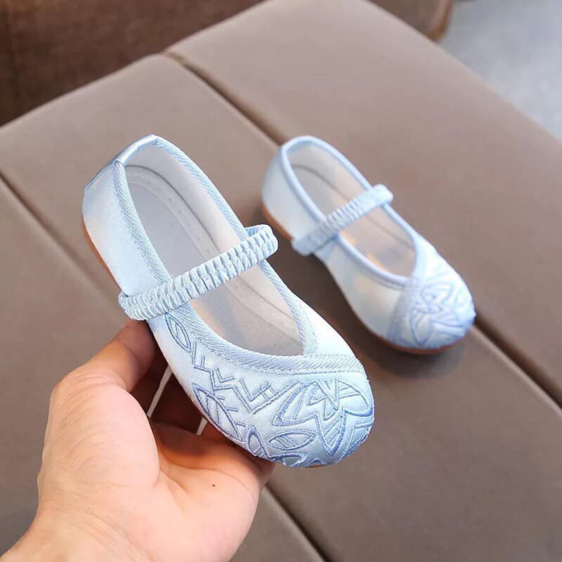 GOM GIÀY VẢI THÊU HOA CHO BÉ