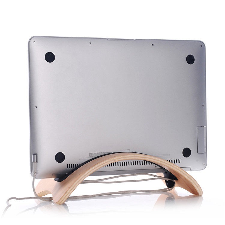 Stand/ Giá đỡ gỗ cắm dọc Macbook dùng để trích xuất ra màn hình ngoài