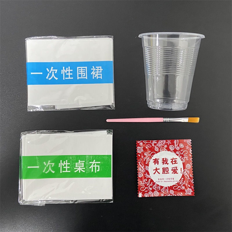 Móc Khóa Bearbrick DIY Tự Đổ Màu Acrylic Pouring Theo Sở Thích Nhiều Màu Siêu Xinh Mã MK-002