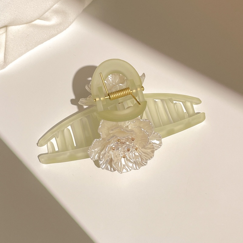 Kẹp Tóc Hình Cá Mập Đính Hoa Trà Thời Trang