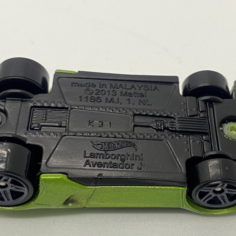 Xe Hot Wheels - Lamborghini Aventador J