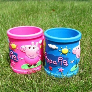 Chiếc cốc in hình chú heo Peppa