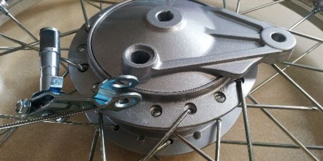 Bánh căm 1 cái sau full như hình đùm zin theo xe wave s 110 lắp vừa wave alpha dream các đời msp