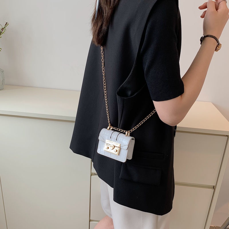 Túi đeo chéo nhỏ khóa kim loại vuông túi mini dây xích túi ví