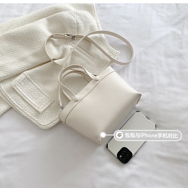 Năm Mới, Túi Nhỏ Tinh Tế Phổ Biến Năm 2022 Được Thiết Kế Cho Bé Gái Vào Mùa Hè. Túi Xách bucket Thời Trang Dạo Phố Sành Điệu