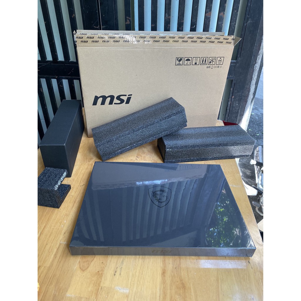 Laptop Gaming MSI GS66 Stealth 10SE, i7 10875H, 16G, 512G, RTX2060 6G, 15.6in, 240Hz, New Seal | BigBuy360 - bigbuy360.vn