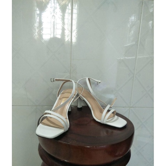 Giày dép nữ, sandal cao gót sang chảnh quai mảnh da mềm gót vuông - MÃ H04
