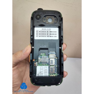 Điện thoại 3 sim Land Rover S-009