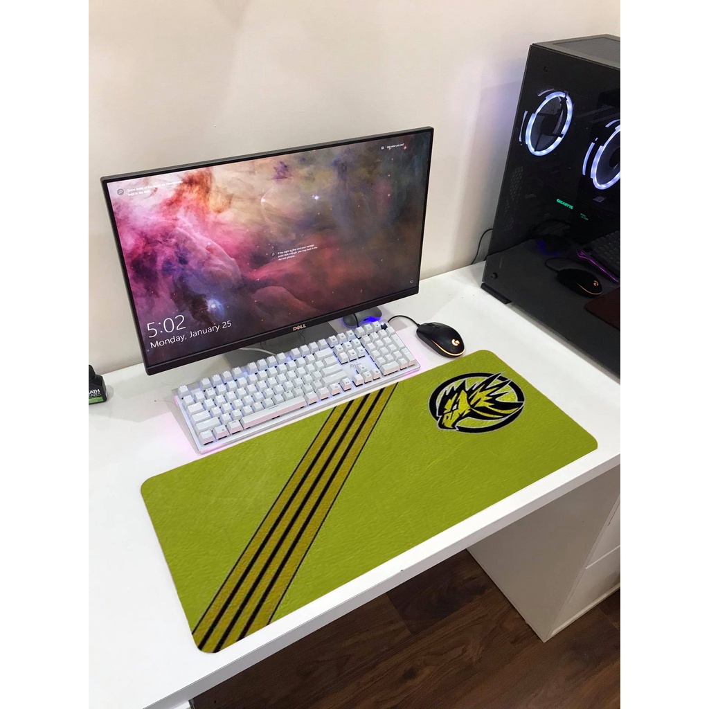 Lót chuột siêu nhân giao tuổi thơ cực kì cháy, bo viền chắc chắn, hình in sắc nét