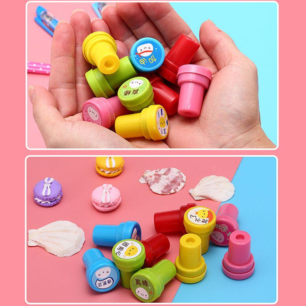 YEW 10pcs/Set Christmas Kids Seal DIY Scrapbooking Stamper Toy Stamper NEW Animals Dinosaur Children Cartoon