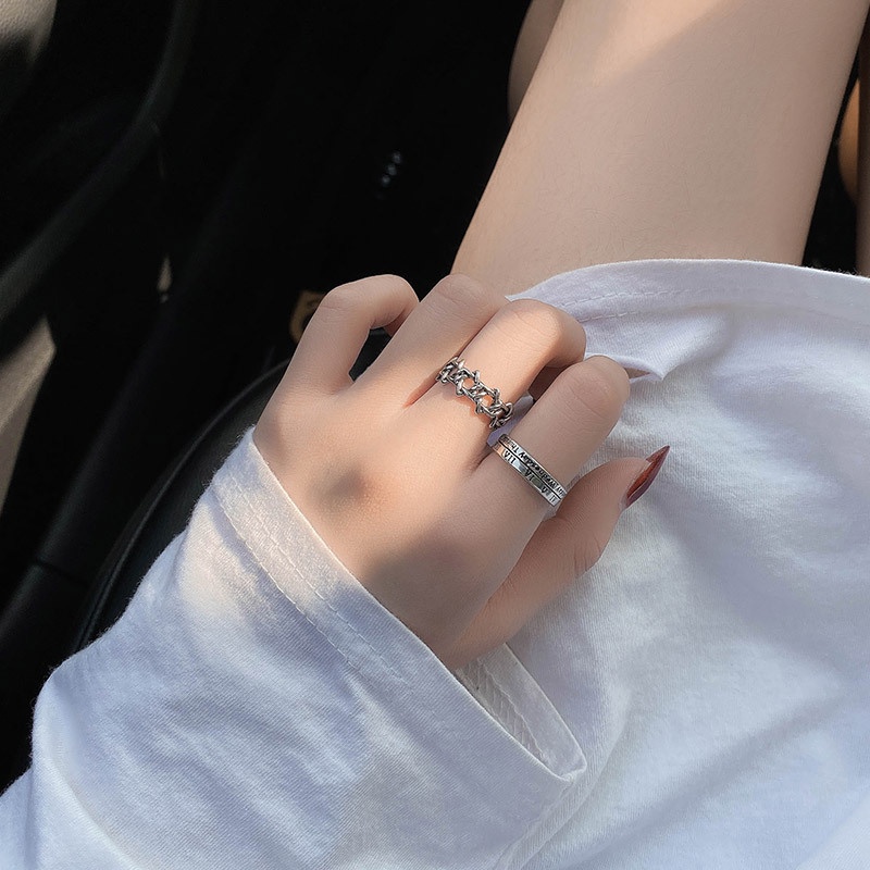 Nhẫn nam nữ tròn unisex Kuu Studio màu bạc thời trang đơn giản chất Titan đẹp không gỉ - Nhẫn Monday