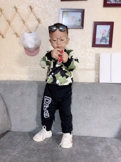 Bộ rằn ri bé trai