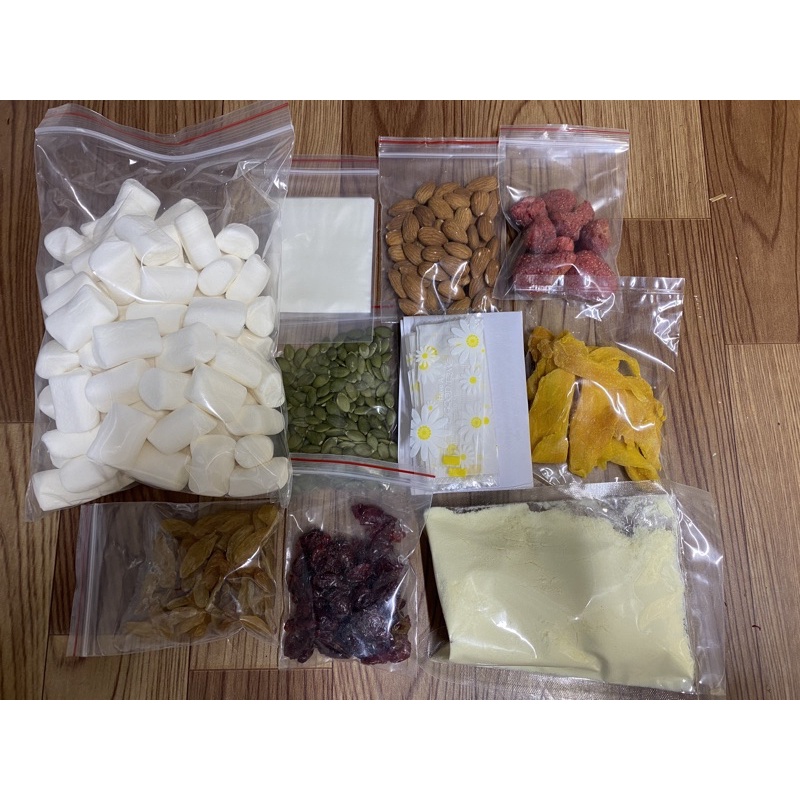 Set nguyên liệu làm kẹo nougat tặng kèm túi đựng (có dâu nguyên quả)