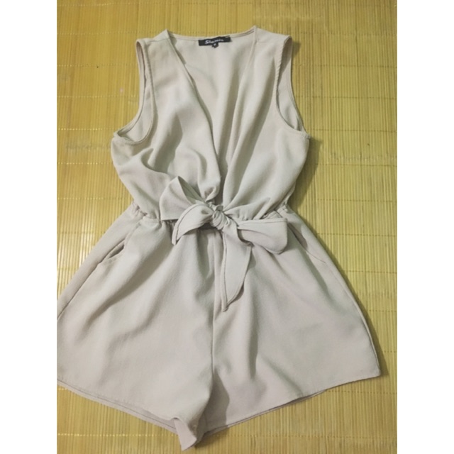 Jumpsuit thắt nơ