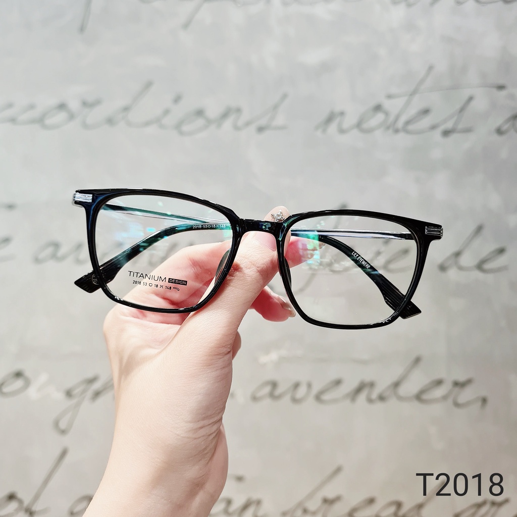 Gọng kính mắt vuông nam nữ LILYEYEWEAR chất liệu TITANIUM cứng cáp thanh nhẹ dễ đeo t2018
