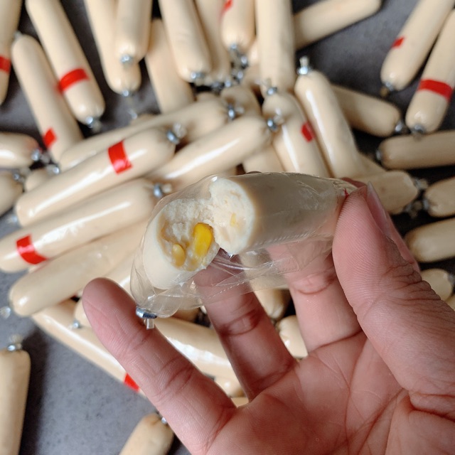 Xúc xích phomai bắp cho hamsters, chó, mèo