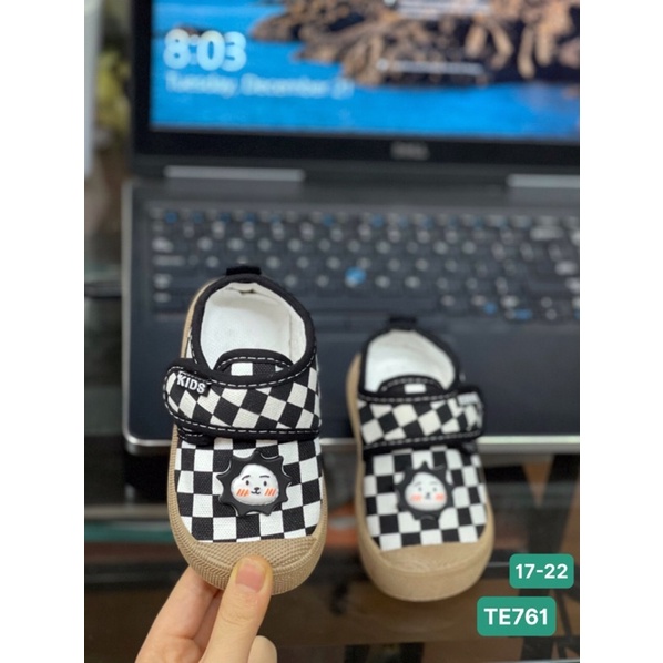 Giày thể thao mặt trời mã 45065