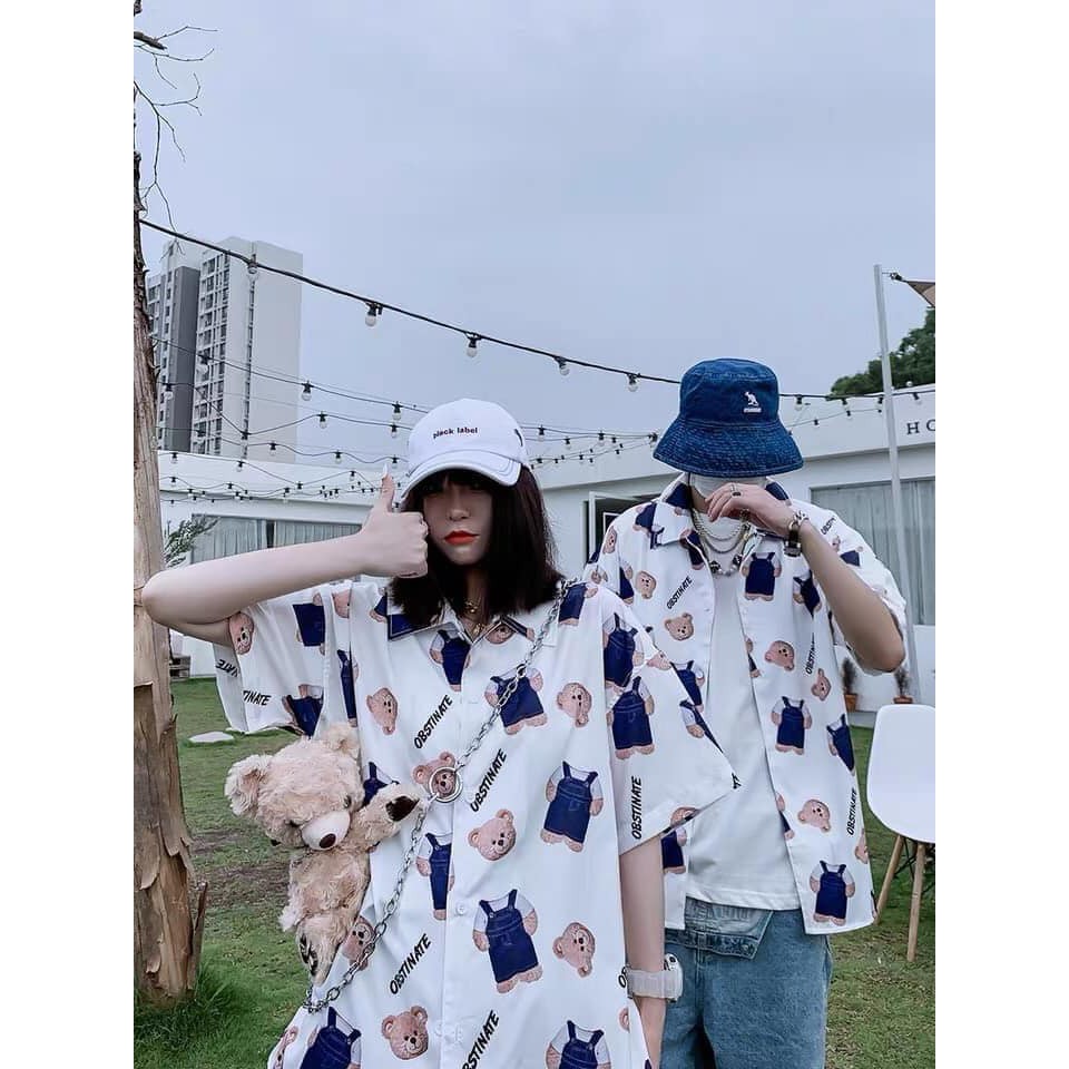 Áo Sơ Mi Cộc Tay Gấu Mặc Yếm 🦋 Áo Somi Unisex Dáng Rộng Ngắn Tay 🦋