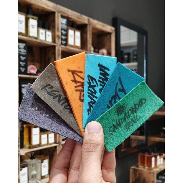 Miếng tắm LUSH - Wash Card (có sẵn)