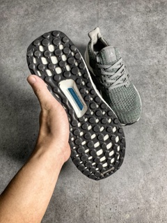 giầy thể thao ultra boost 4.0 xám