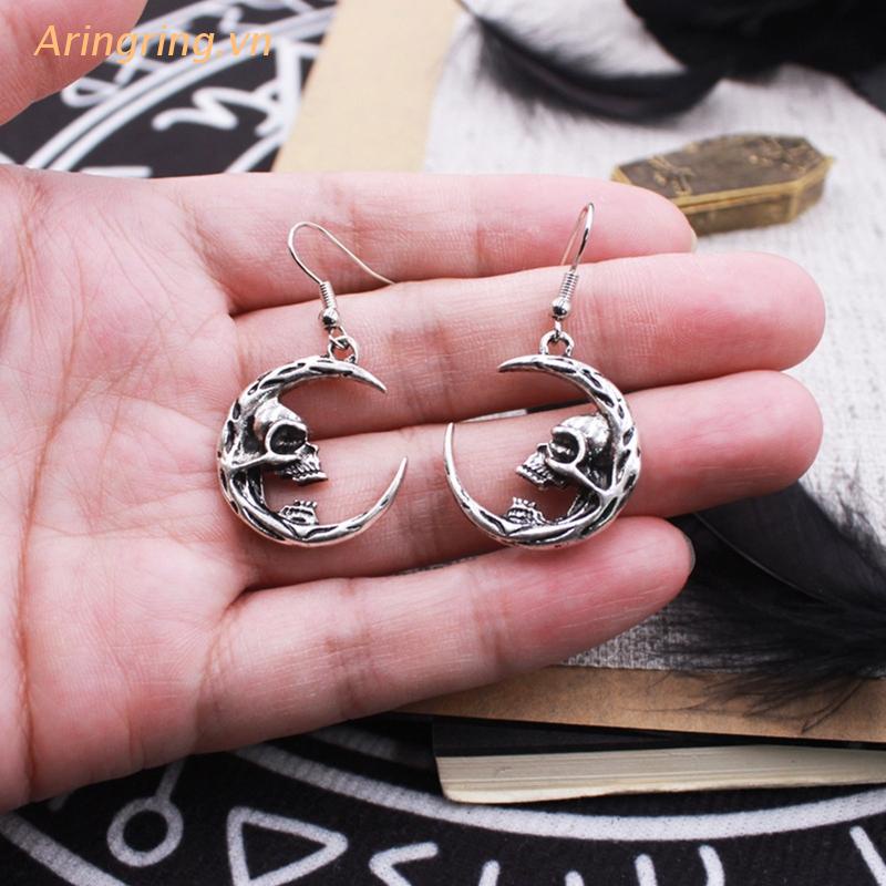 Bông Tai Hình Mặt Trăng Và Đầu Lâu Phong Cách Gothic Cho Nữ