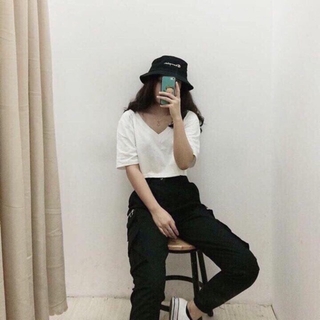 Áo croptop thụng cổ tim