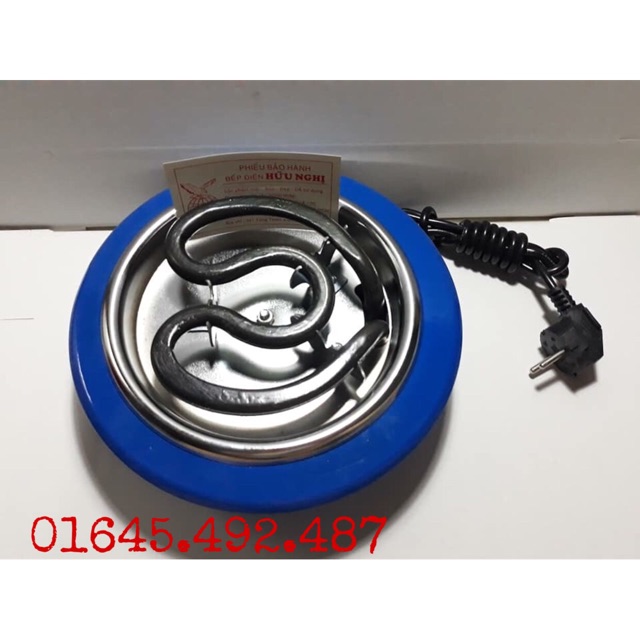 Bếp hơ lá trầu cho mẹ và bé