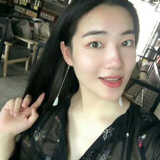 Khuyên tai Bạch Thiển