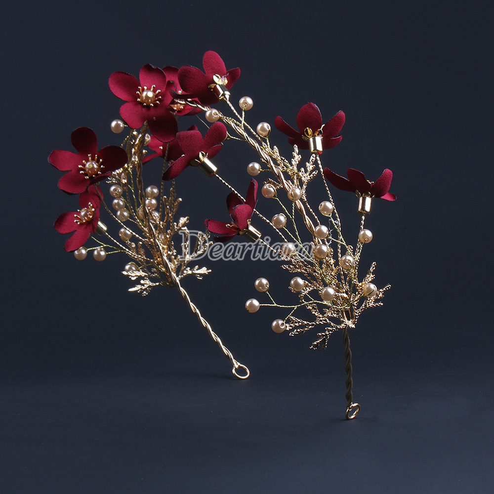 Băng đô phối hoa đỏ sang trọng dành cho cô dâu