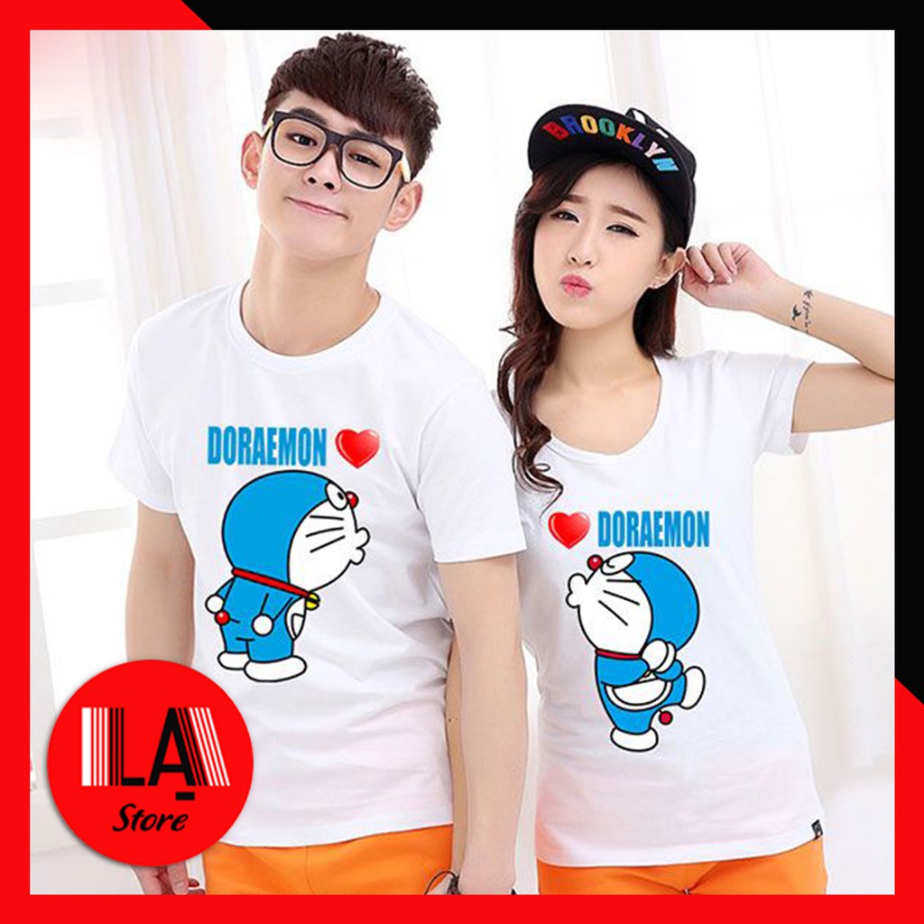 Áo Thun Couple Unisex Trắng Doraemon Kiss | LẠ STORE