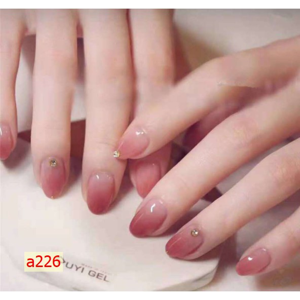 móng tay giả kèm keo