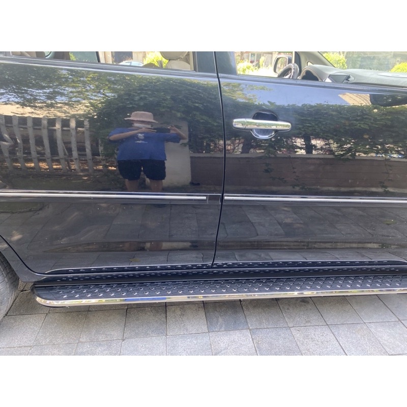 Bậc lên xuống xe ô tô Toyota Veloz