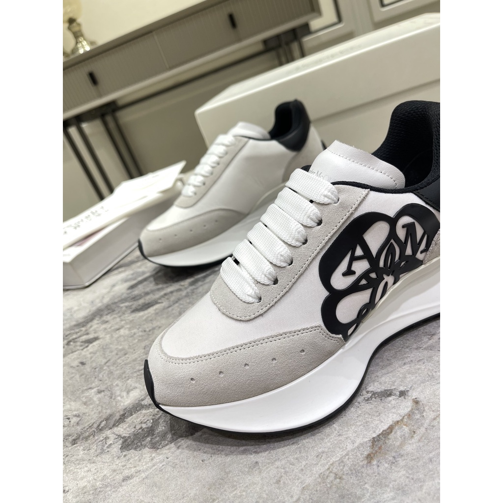 Giày thể thao thời trang nữ cao cấp 𝗔𝗹𝗲𝘅𝗮𝗻𝗱𝗲𝗿 𝗠𝗖𝗾𝘂𝗲𝗲𝗻 sành điệu, năng động