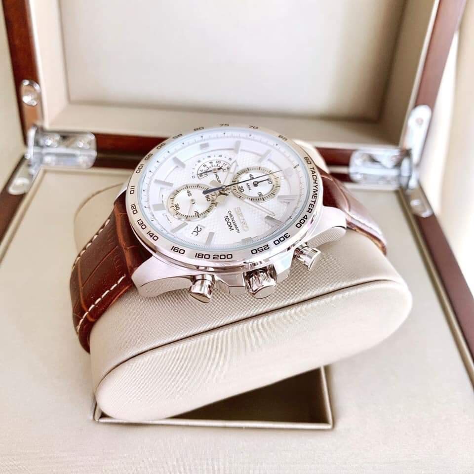 Đồng hồ nam Chronograph Seiko SSB263P1 dây da, mặt kính Hardlex Crystal , chống chầy , chống nước