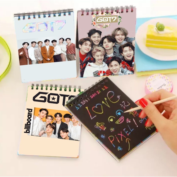 Sổ cào vẽ GOT7 ITZY MAMAMOO RED VELVET giấy đen SC30 14cm *10 cm sổ cào cute dễ thương